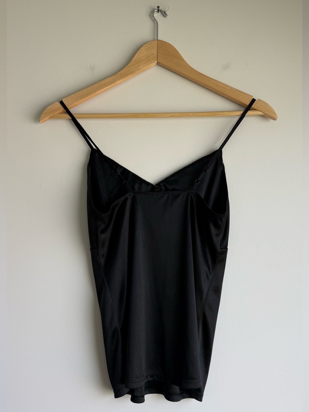 Vintage Y2K Xhilaration XS Black Satin Beaded Embellished Cami Top - Picture 2 of 6